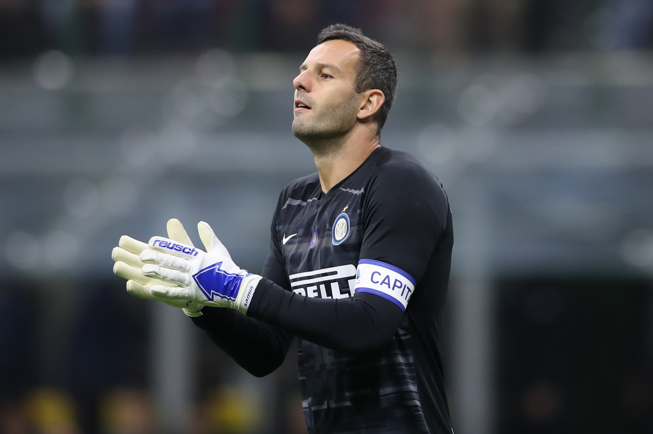 东体谈中超外援名额调整：足协、中足联应多听听俱乐部的意见（东体评中超外援名额调整：足协与中足联应更多听取俱乐部意见）