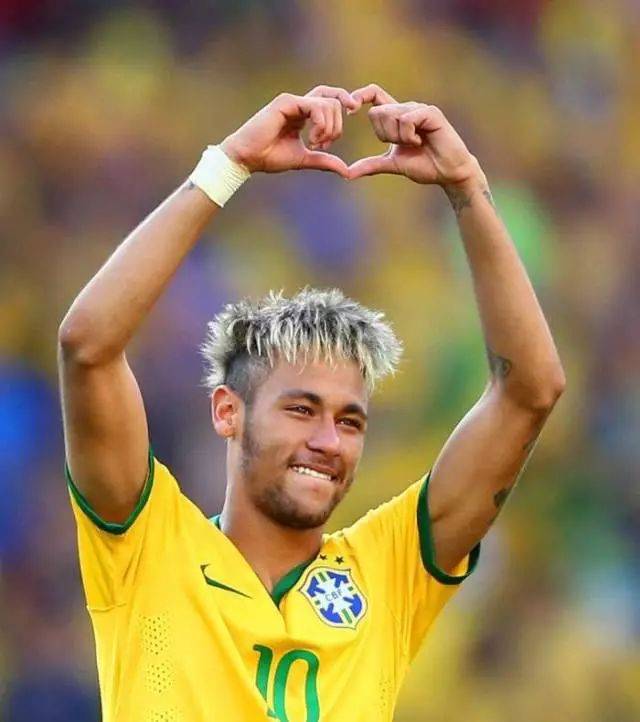 迪洛伦佐：球队目前状态不错，对阵米兰防守表现至关重要（迪洛伦佐：球队状态良好，迎战米兰关键在防守）