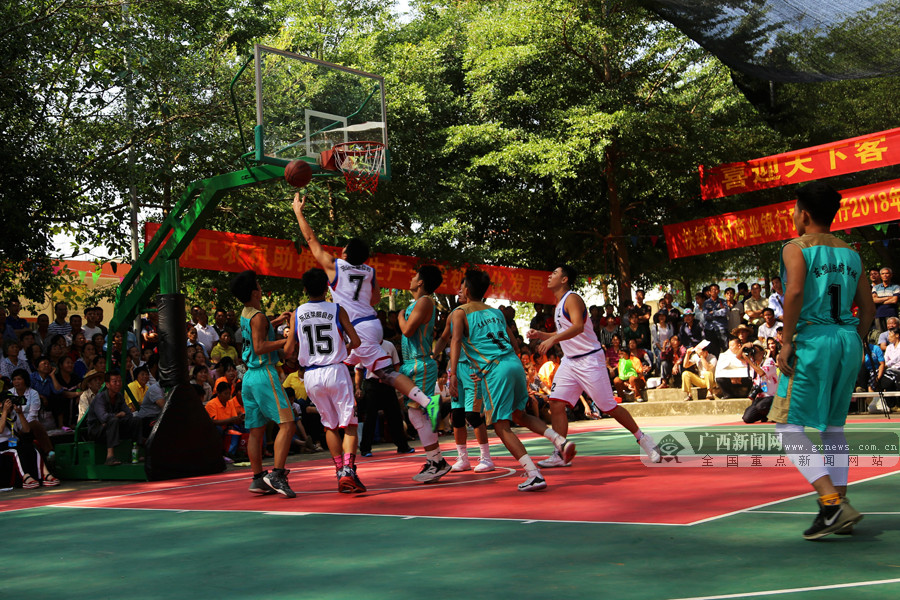 快船vs独行侠首发：伦纳德&哈登大战弗拉格&华盛顿（快船对独行侠首发公布：伦纳德联手哈登迎战弗拉格与华盛顿）