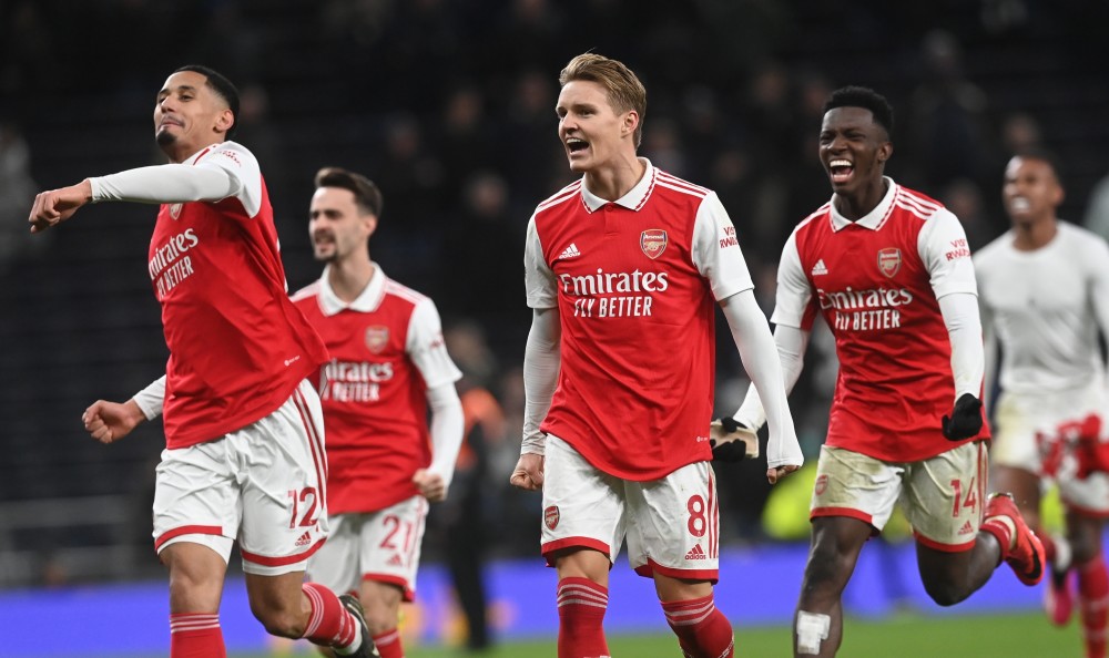 皇马vs塞维利亚裁判：特谢拉被罚下后恐吓我，骂我X娘养的（皇马战塞维利亚，裁判称特谢拉染红后恐吓并辱骂我）