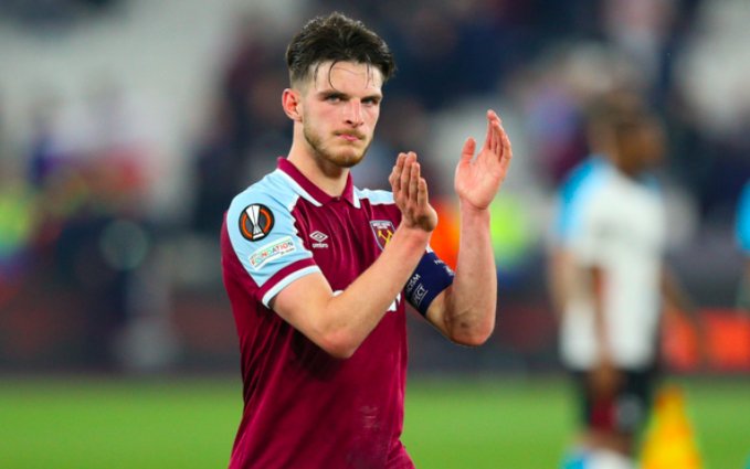 法媒：巴萨、拜仁、米兰和尤文关注南特17岁中卫塔蒂（法媒称：南特17岁中卫塔蒂获巴萨、拜仁、米兰与尤文关注）