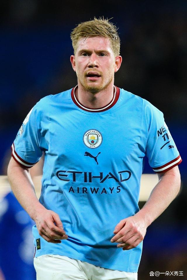 篮球勇士老将续约一年，球迷大呼：值得（勇士与老将再续一年，球迷直呼太值了）