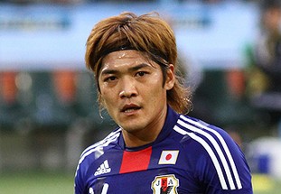 米纳拉：17岁被造谣成42岁，诽谤与谣言摧毁了我的职业生涯（米纳拉：年仅17岁却被谣传为42岁，流言与诽谤毁掉了我的职业生涯）